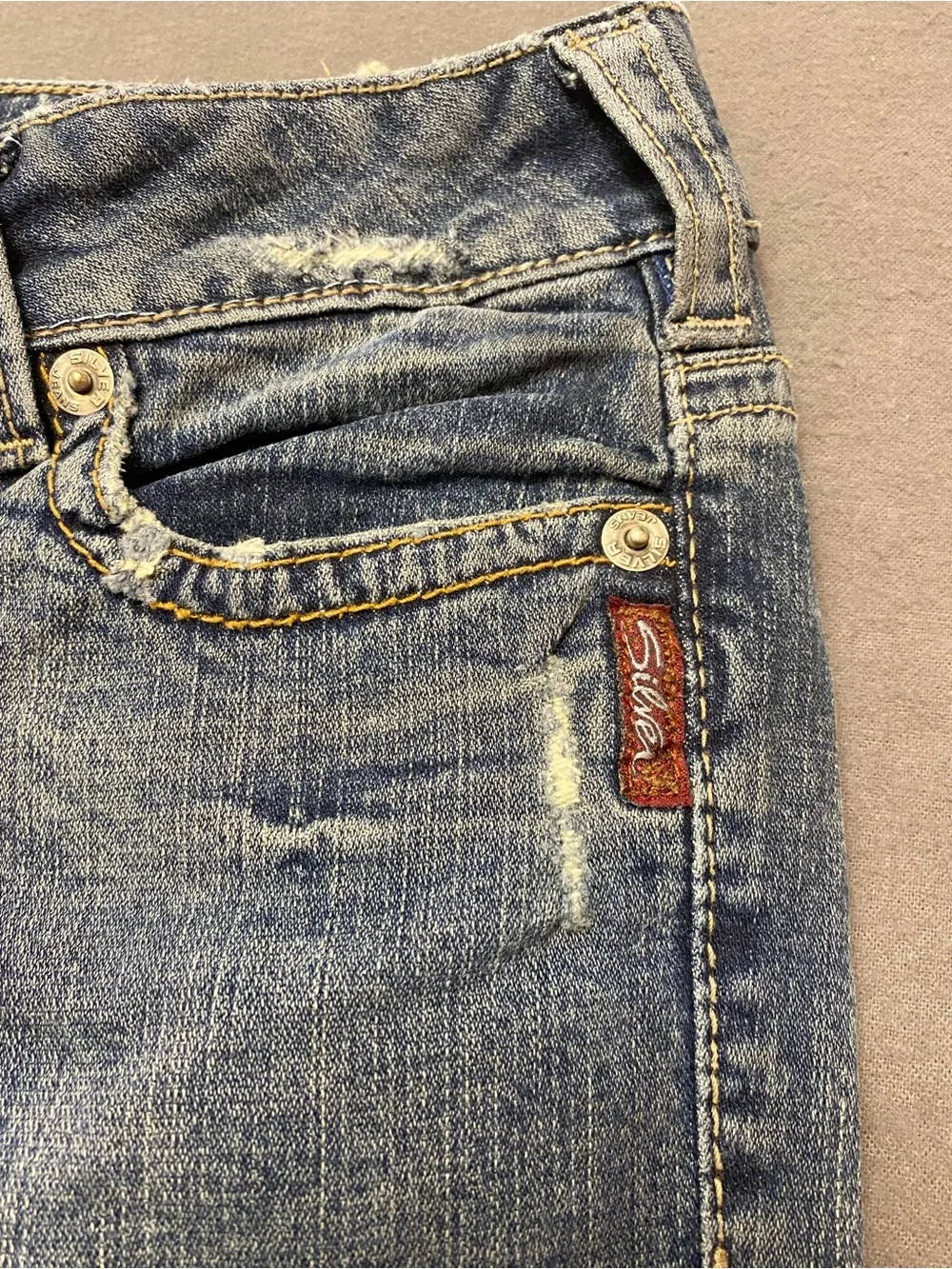 Silver Jeans Women's Tuesday Blue Bootcut Jeans Medium Wash Size 29/35